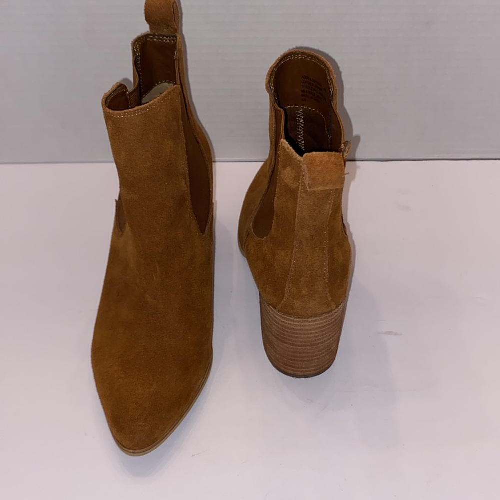 STEVE MADDEN, Style: ADDY, Leather Ankle Boots, Size: 6M, Color: Cognac - Picture 6 of 13